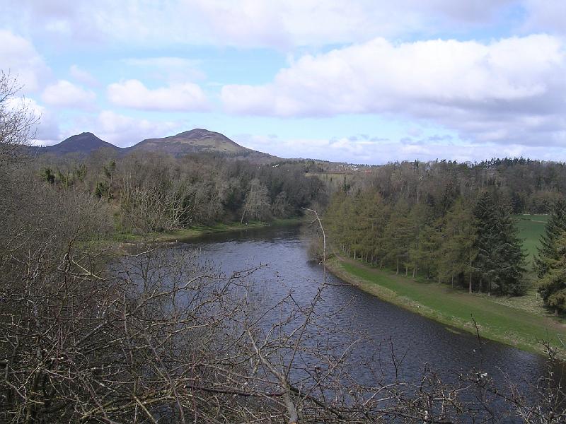 2008-04-14_09.55.04.jpg - The Tweed with the Eildons in the background