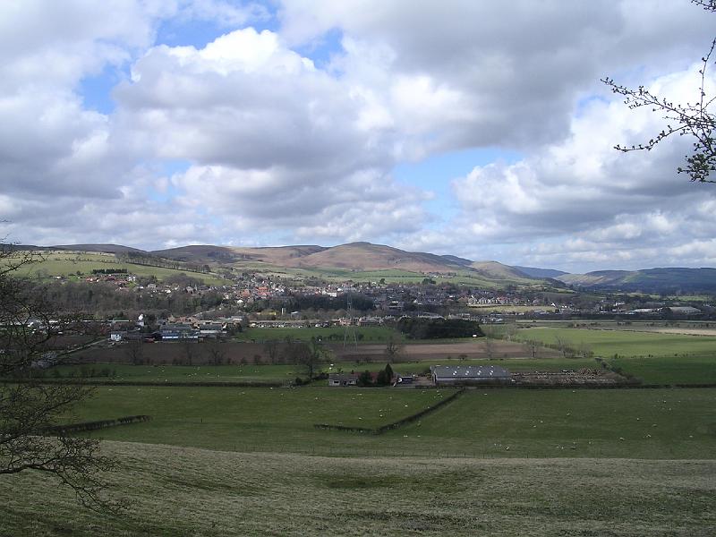 2008-04-17_09.47.20.jpg - Looking back towards Wooler